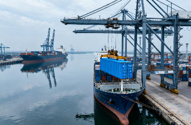 合规高效・全球直达：国际货运代理，跨境物流的优选伙伴